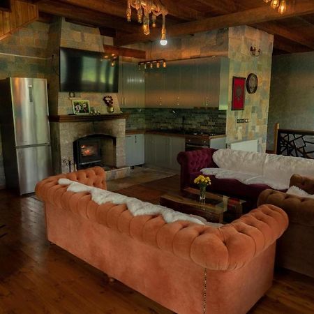 Zeneli Alpin Chalet Cerem Buitenkant foto